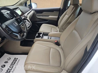 2024 Honda Odyssey Touring 118.1" WB - miniatura 7