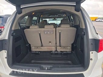 2024 Honda Odyssey Touring 118.1" WB - miniatura 17