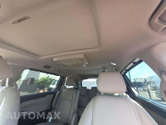 2024 Honda Odyssey Touring 118.1" WB - miniatura 11