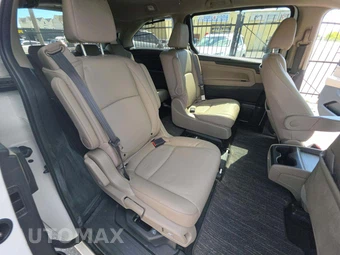 2024 Honda Odyssey Touring 118.1" WB - miniatura 17