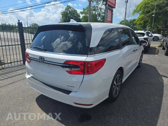 2024 Honda Odyssey Touring 118.1" WB - miniatura 3
