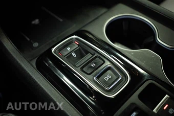 2024 Honda Pilot Touring - miniatura 23