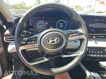 2024 Hyundai Elantra Hybrid Limited - miniatura 10