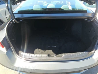 2024 Hyundai Elantra Hybrid Limited - miniatura 16