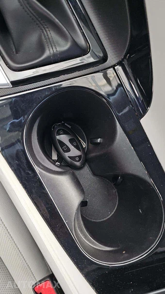 2024 Hyundai Elantra Limited - miniatura 25