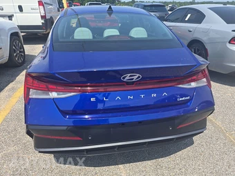 2024 Hyundai Elantra Limited - miniatura 5