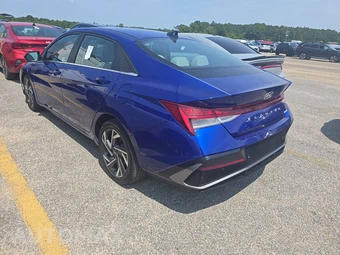 2024 Hyundai Elantra Limited - miniatura 6