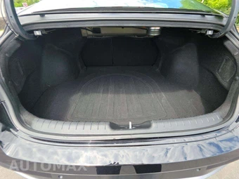2024 Hyundai Elantra Limited - miniatura 11