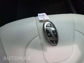 2024 Hyundai Elantra Limited - miniatura 5