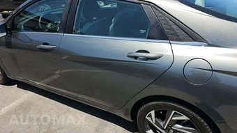 2024 Hyundai Elantra Limited - miniatura 30