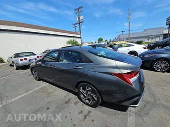 2024 Hyundai Elantra Limited - miniatura 6