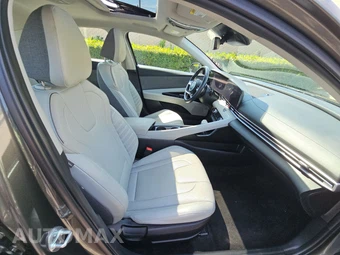 2024 Hyundai Elantra Limited - miniatura 8