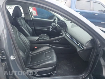 2024 Hyundai Elantra Limited - miniatura 8