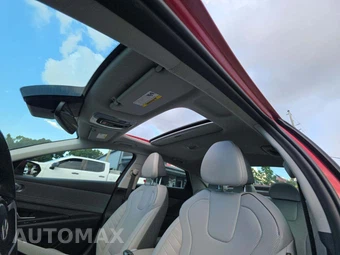 2024 Hyundai Elantra Limited - miniatura 11