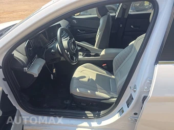 2024 Hyundai Elantra Limited - miniatura 7