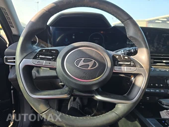 2024 Hyundai Elantra Limited - miniatura 10
