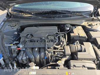 2024 Hyundai Elantra Limited - miniatura 15