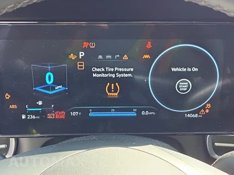 2024 Hyundai Elantra Limited - miniatura 18