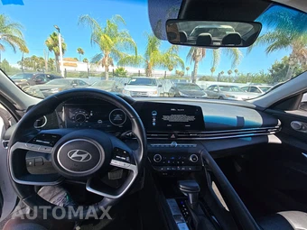 2024 Hyundai Elantra Limited - miniatura 11