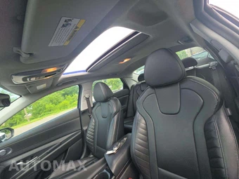 2024 Hyundai Elantra Limited - miniatura 11
