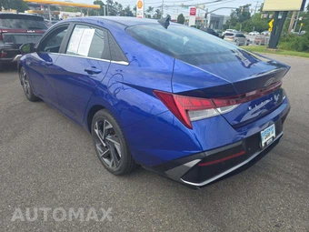 2024 Hyundai Elantra Limited - miniatura 2