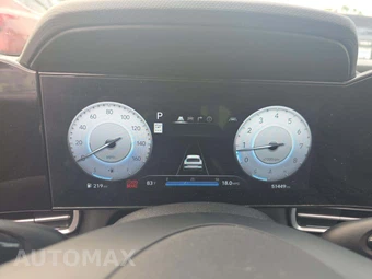 2024 Hyundai Elantra Limited - miniatura 9