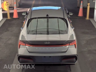 2024 Hyundai Elantra Limited - miniatura 6