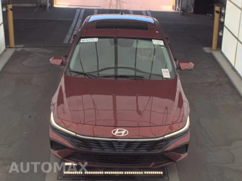 2024 Hyundai Elantra Limited - miniatura 2