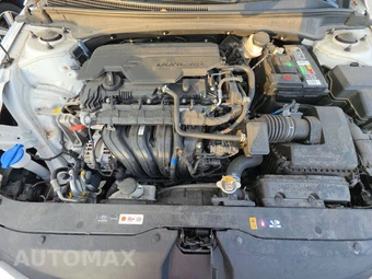 2024 Hyundai Elantra SE - miniatura 22