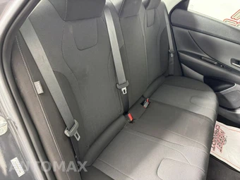 2024 Hyundai Elantra SE - miniatura 32