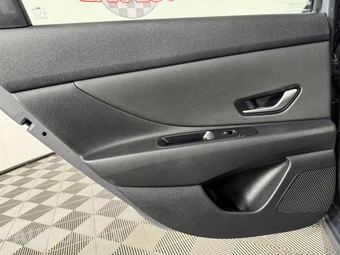 2024 Hyundai Elantra SE - miniatura 36