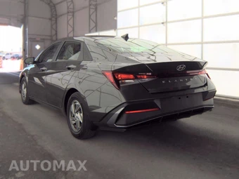 2024 Hyundai Elantra SE - miniatura 8