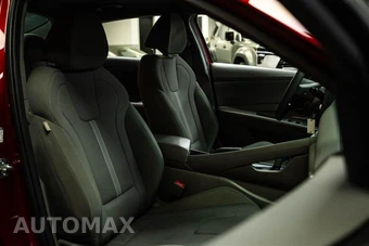 2024 Hyundai Elantra SE - miniatura 13
