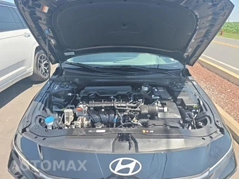 2024 Hyundai Elantra SE - miniatura 12