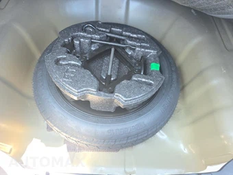 2024 Hyundai Elantra SE - miniatura 14