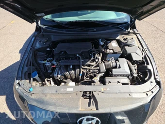 2024 Hyundai Elantra SE – miniatura 15