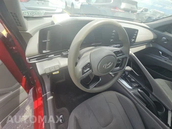 2024 Hyundai Elantra SE - miniatura 11