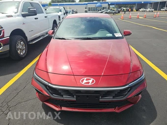 2024 Hyundai Elantra SE - miniatura 2