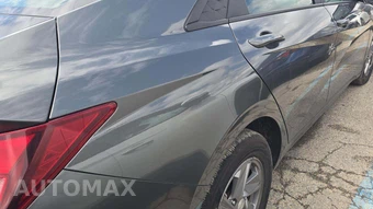 2024 Hyundai Elantra SE - miniatura 24