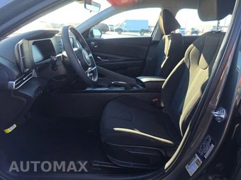 2024 Hyundai Elantra SE - miniatura 7
