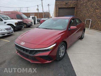 2024 Hyundai Elantra SE