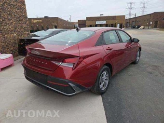 2024 Hyundai Elantra SE - miniatura 3