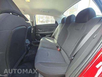 2024 Hyundai Elantra SE - miniatura 13