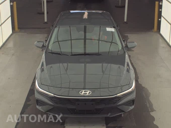 2024 Hyundai Elantra SE - miniatura 2
