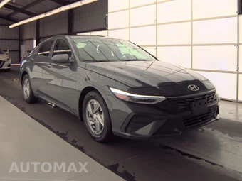 2024 Hyundai Elantra SE - miniatura 3