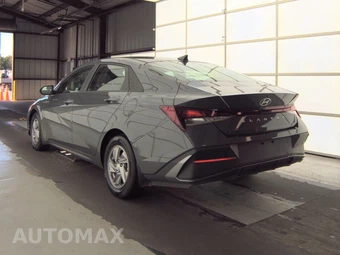 2024 Hyundai Elantra SE - miniatura 6