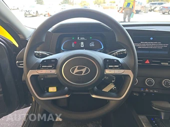 2024 Hyundai Elantra SE - miniatura 10