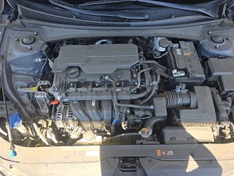 2024 Hyundai Elantra SE - miniatura 15