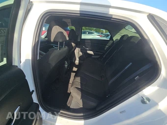 2024 Hyundai Elantra SEL – miniatura 13