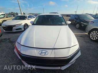 2024 Hyundai Elantra SEL – miniatura 2